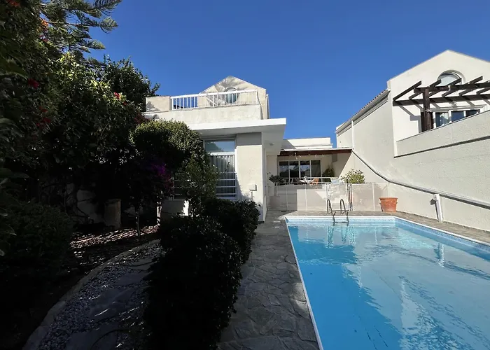 Agapi Sea View * ピッソウリ