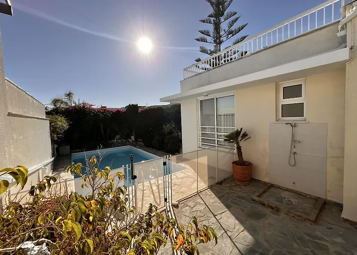 Agapi Sea View ピッソウリ