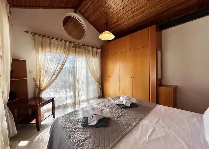 Agapi Sea View Vila *