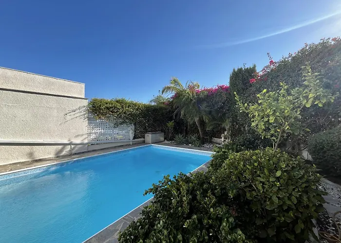 Agapi Sea View Vila *